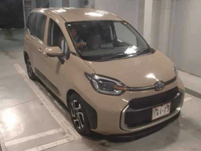 Toyota Sienta