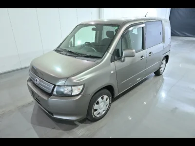 Honda Mobilio Spike