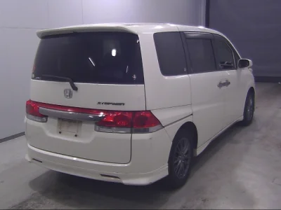 Honda STEP WAGON