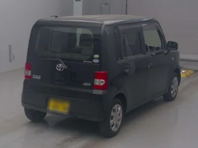 Toyota Pixis Space