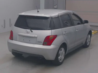 Toyota Ist