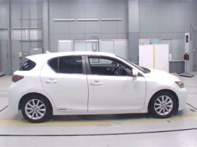 Lexus CT200h