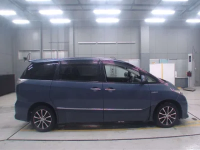 Toyota ESTIMA HYBRID