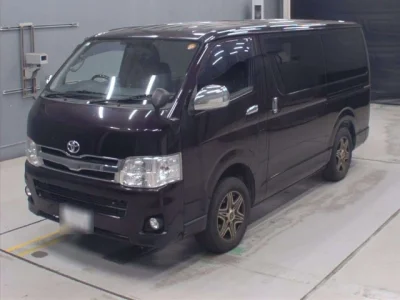 Toyota HiAce Van