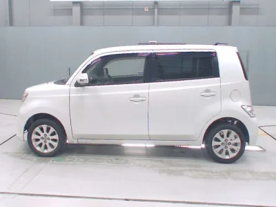 Toyota bB