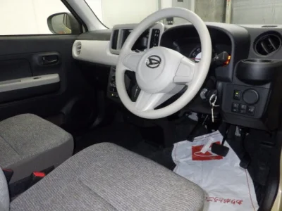 Daihatsu Mira Tocot