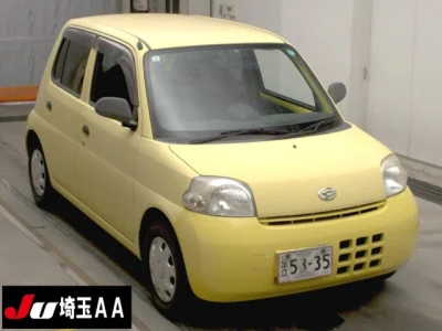 Daihatsu Esse