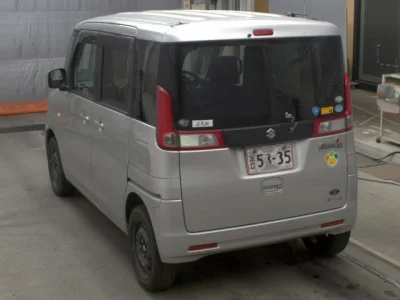 Suzuki Spacia