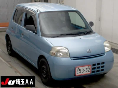 Daihatsu Esse