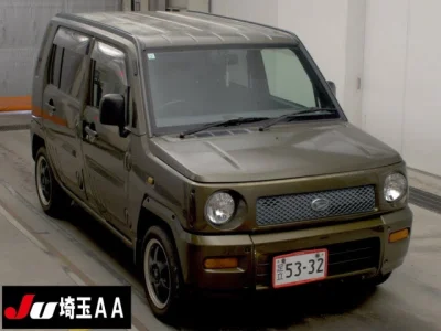 Daihatsu Naked
