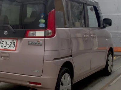 Suzuki Spacia