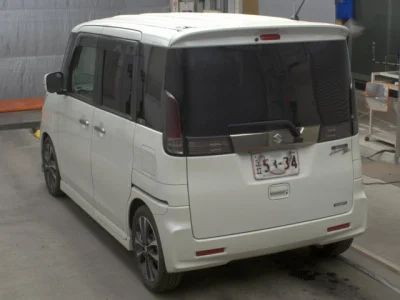 Suzuki Spacia