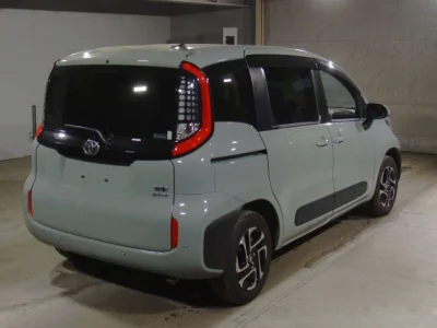 Toyota Sienta
