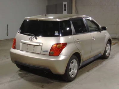 Toyota Ist