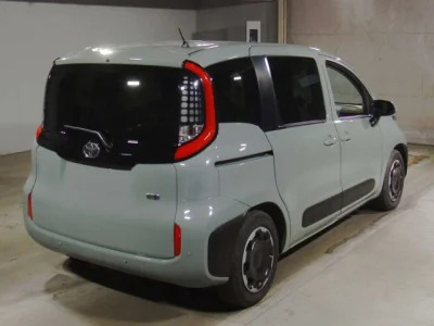 Toyota Sienta