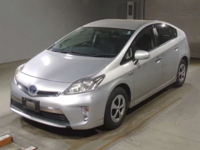 Toyota Prius PHV