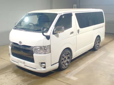 Toyota HiAce Van
