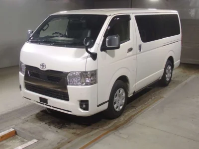 Toyota HiAce Van