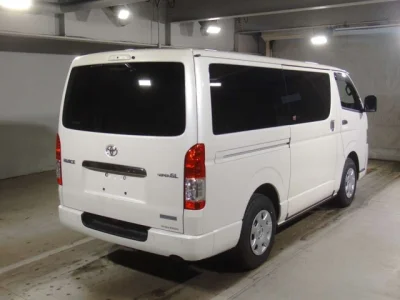Toyota HiAce Van