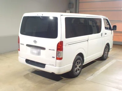 Toyota HiAce Van