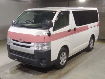 Toyota HiAce Van