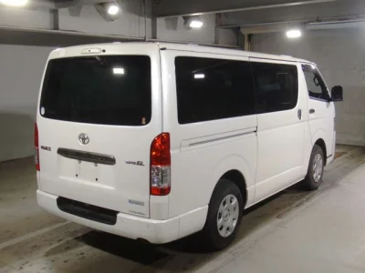 Toyota HiAce Van