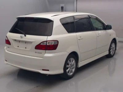 Toyota Ipsum