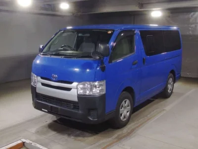 Toyota HiAce Van