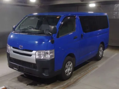 Toyota HiAce Van