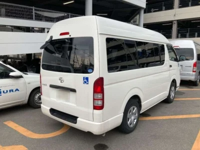 Toyota HiAce Van
