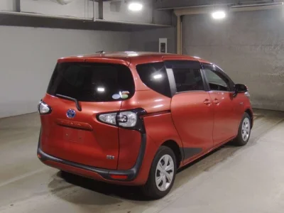Toyota Sienta