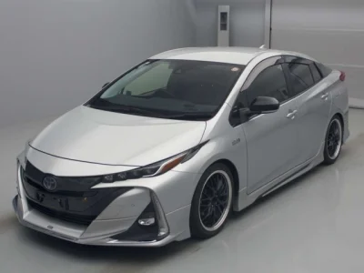 Toyota Prius PHV