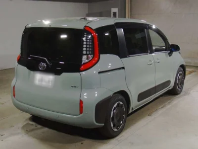 Toyota Sienta