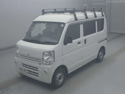 Mitsubishi Minicab Van