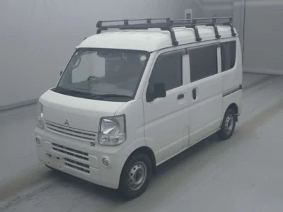 Mitsubishi Minicab Van