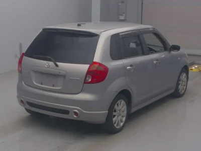 Mazda Verisa