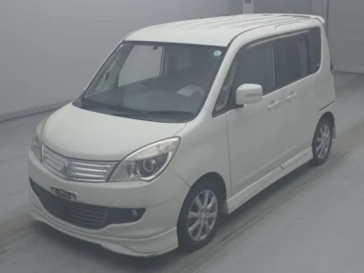 Mitsubishi Delica D:2