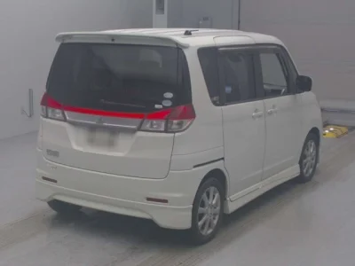 Mitsubishi Delica D:2