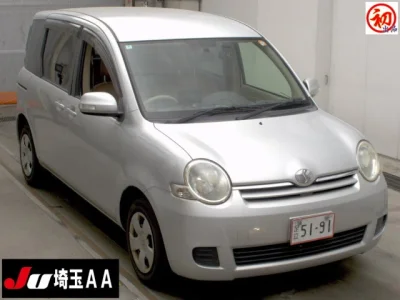 Toyota Sienta