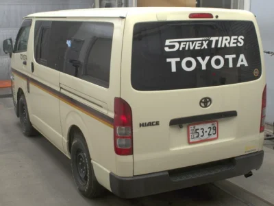 Toyota HiAce Van