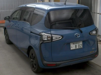 Toyota Sienta