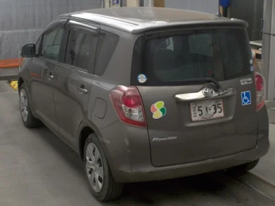 Toyota Ractis