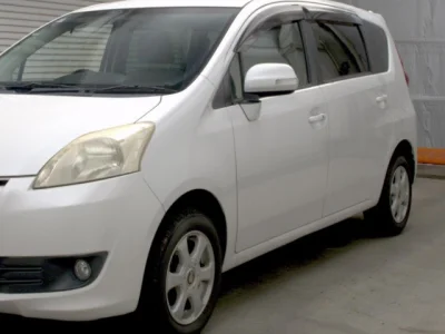 Toyota Passo Sette