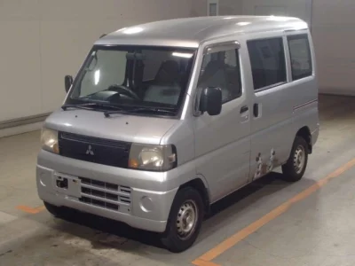Mitsubishi Minicab Van
