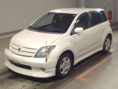 Toyota IST
