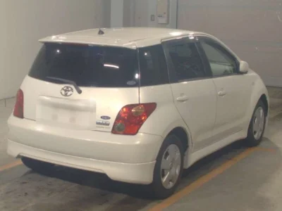 Toyota IST