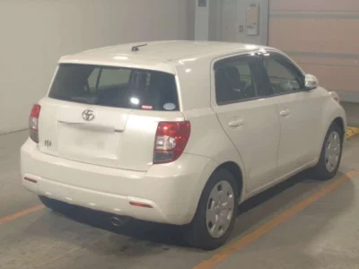 Toyota Ist