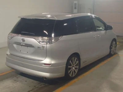 Toyota Estima Hybrid