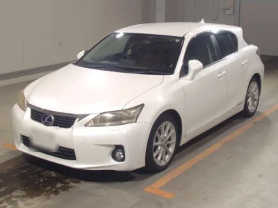 Lexus CT200h