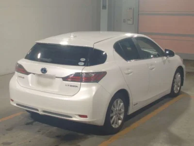 Lexus CT200h